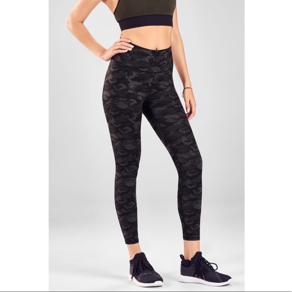 NWOT Fabletics High Waisted Powerhold 7/8 Legging